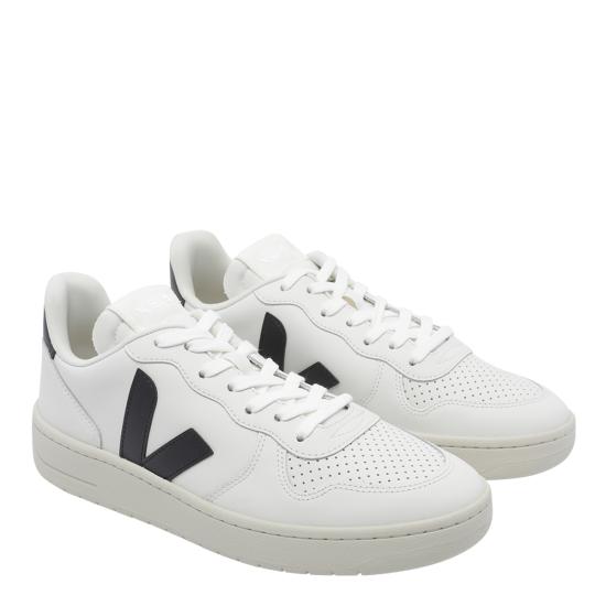 26FW 베자 스니커즈 VI0220738 WHITE BLACK - VEJA