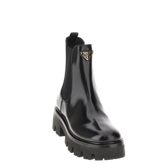 26FW 프라다 브러쉬드 레더 첼시 부츠 1T186OFB050055 Black - PRADA
