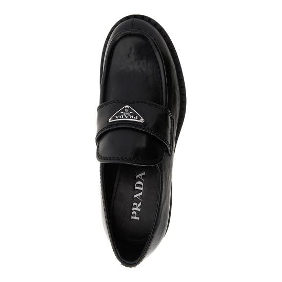 26FW 프라다 초콜릿 브러시드 가죽 삼각 로고 로퍼 2DE127FG0003ZPQ Black - PRADA