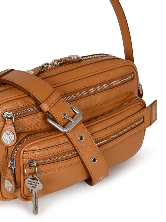 26FW 아크네 스튜디오 숄더백 C10269 59C CARAMEL BROWN - ACNE STUDIOS