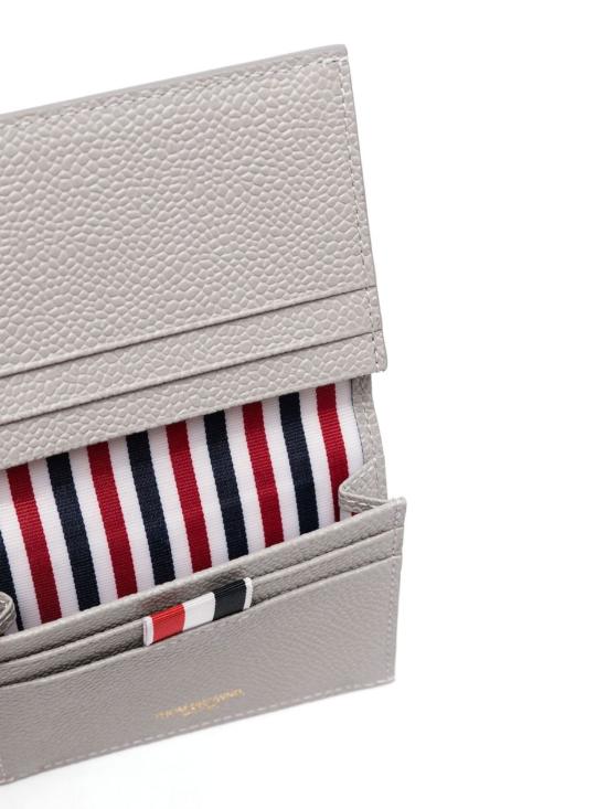 26FW 톰브라운 페블 그레인 더블 카드 홀더 MAW021L 00198 025 DARK GREY DOM - THOM BROWNE