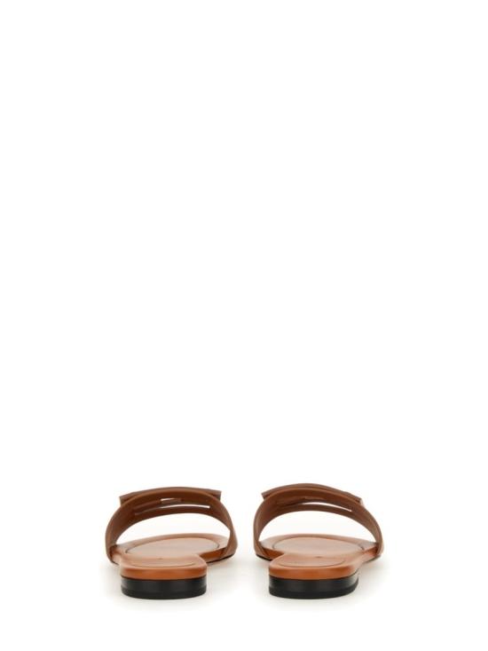  펜디 바게트 레더 슬라이드 8R8136 AE7TF1C4R Brown - FENDI