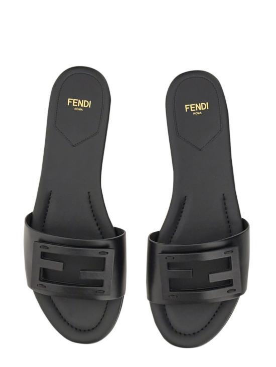  펜디 바게트 레더 슬라이드 8R8136 AE7TF0ABB Black - FENDI
