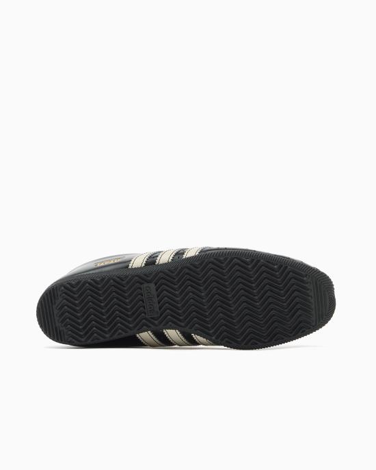  아디다스 스니커즈 KJ5160 Core Black Cream White Gold Metallic DOM - ADIDAS