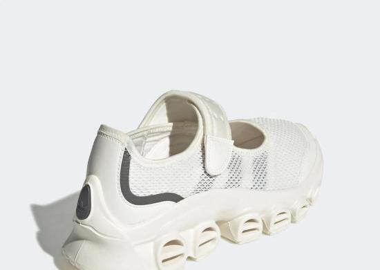  아디다스 스니커즈 JQ8245 DOM - ADIDAS