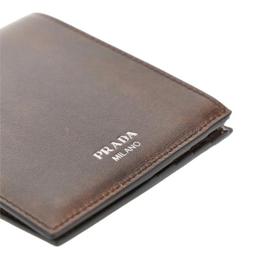 26FW 프라다 앤티크 가죽 반지갑 2MO5132ZQ6 Brown - PRADA