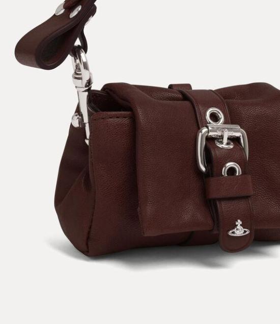 26FW 비비안웨스트우드 헤이즐 트레저 체크 백 참 헤이즐 트레저 체크 백 참 8212000KWL00BX D405 CHESTNUT - VIVIENNE WESTWOOD