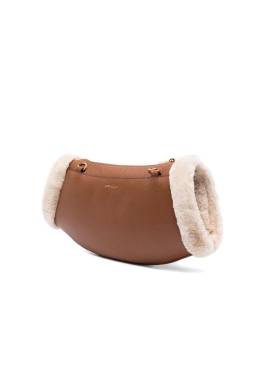 25FW 코치넬리 크로스백 E1 TDK 15 01 01 911 ONESIZE Coccinelle BROWN - COCCINELLE