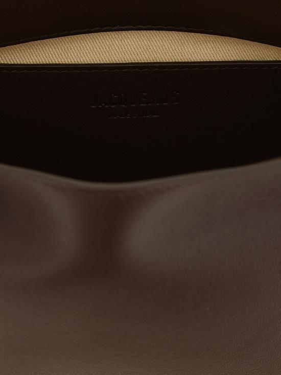 26FW 자크뮈스 클러치/파우치 26HBAW00472AC27L14890 Brown - JACQUEMUS