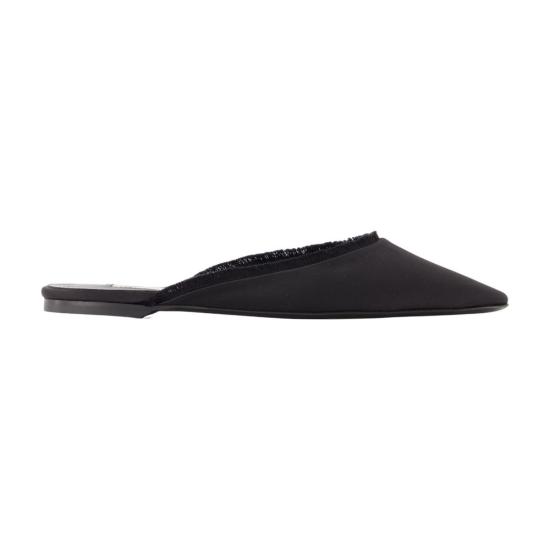 26FW 토템 플랫 슈즈 261 WAS0279 FB0401 001 BLACK