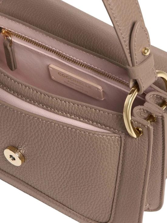 26FW 코치넬리 숄더백 E1 SSL 18 02 21 N59 ONESIZE Coccinelle TAUPE - COCCINELLE