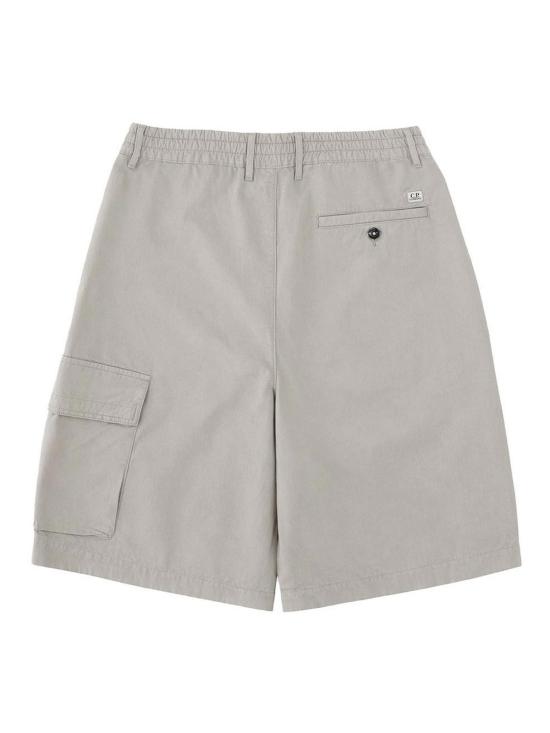 26SS 씨피 컴퍼니 스트레치 사틴 카고 렌즈 쇼츠 20CMBE127A110325G904 GREY - C.P. COMPANY