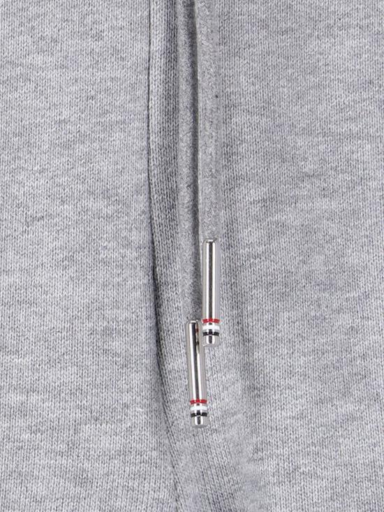 26FW 톰브라운 클래식 루프백 레프트 스트라이프 스웨트팬츠 FJQ024A 03377 055 LGRAY DOM - THOM BROWNE