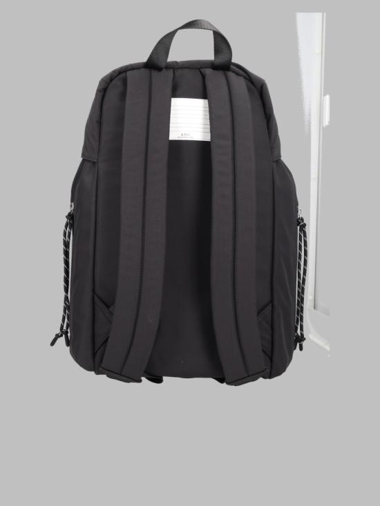 26FW 아페쎄 로고 프린트 버클 플랩 백팩 PAAGE H62631 LZZ BLACK - A.P.C.