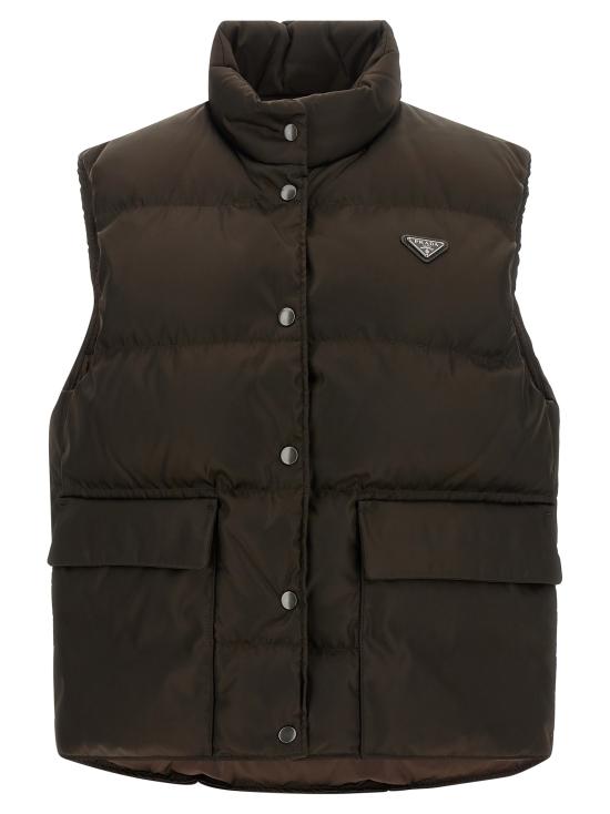 26FW 프라다 로고 플라크 리나일론 조끼 로고 플라크 리나일론 조끼 292390SOOO1WQ8F0324 Brown