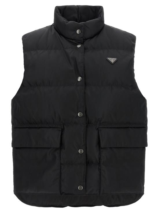 26FW 프라다 로고 플라크 리나일론 조끼 로고 플라크 리나일론 조끼 292390SOOO1WQ8F0002 Black