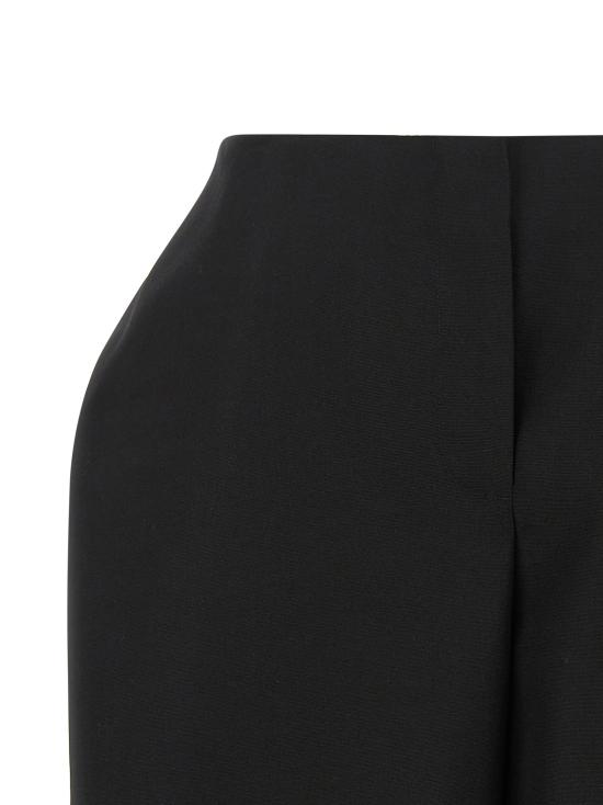 26FW 자크뮈스 숏팬츠 26HSOW00621AW00637990 Black - JACQUEMUS
