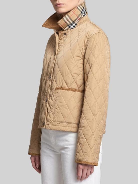 26FW 버버리 크롭 퀄티드 나일론 자켓 8107466 BEIGE - BURBERRY