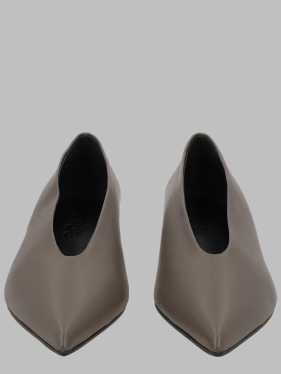 26FW 에이드 힐/펌프스 A11 PU0125001052 226 TAUPE BROWN