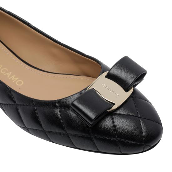 26FW 살바토레 페라가모 플랫 슈즈 798498 01M456NERO BISCOTTO BLACK - SALVATORE FERRAGAMO