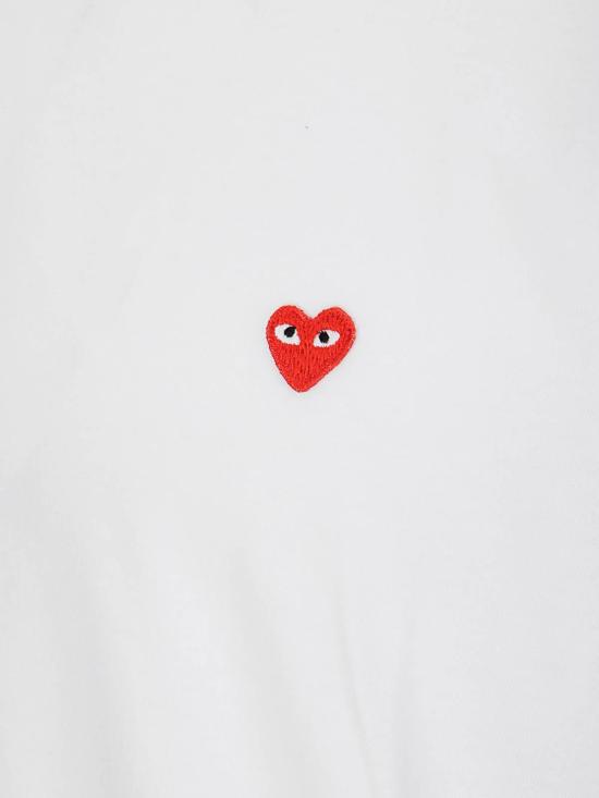 26FW 꼼데가르송 스몰 레드하트 와펜 반팔티셔츠 AXT3040512 WHITE - COMME DES GARCONS