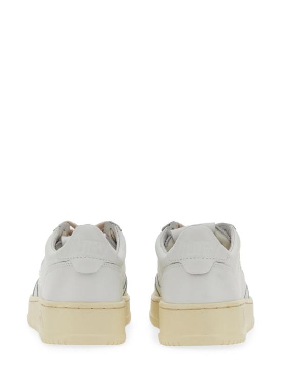 26FW 오트리 메달리스트 로우 레더 스니커즈 AULW LL15 WHITE - AUTRY