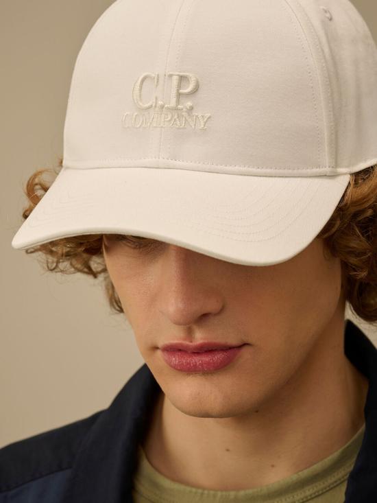 26FW 씨피 컴퍼니 볼캡 RCCMAC750A006288A 103 Bianco - C.P. COMPANY