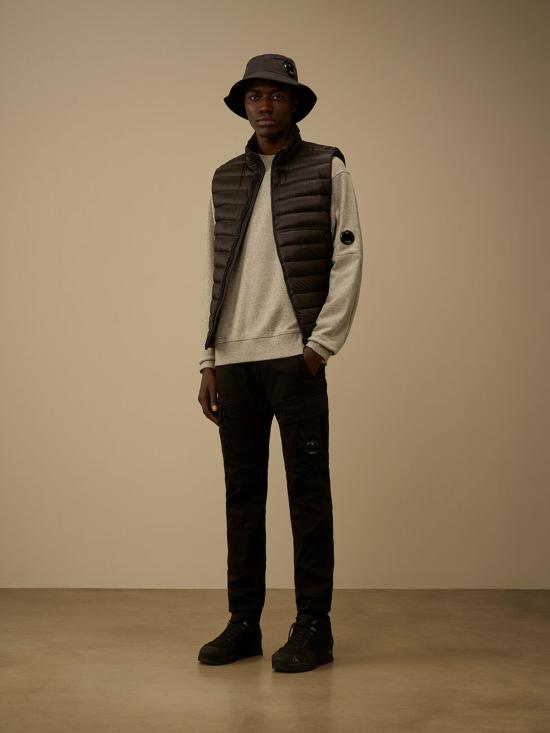 26FW 씨피 컴퍼니 다이애그널 레이즈드 플리스 스웨트셔츠 RCCMSS713A005086W M94 GRIGIO - C.P. COMPANY