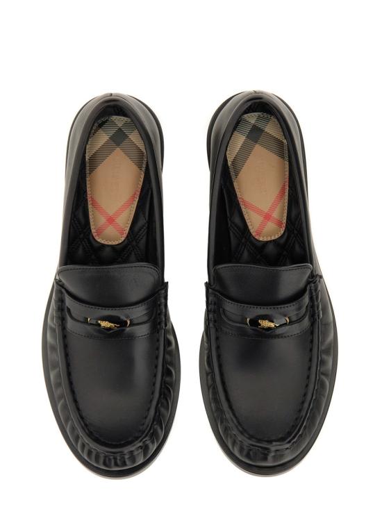 25FW 버버리 레더 카뎃 로퍼 8111868 A1189 BLACK - BURBERRY