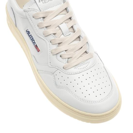 26FW 오트리 메달리스트 로우 레더 스니커즈 AULWLL22 White - AUTRY