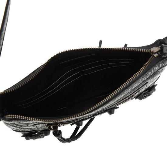26FW 발렌시아가 르 시티 파우치 온 스트랩 8639602ABEK Black - BALENCIAGA