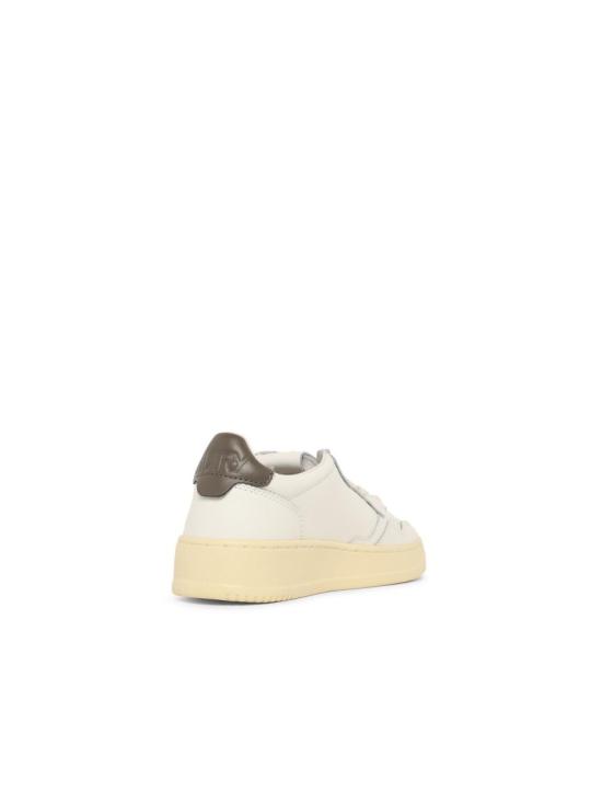 26FW 오트리 메달리스트 로우 레더 스니커즈 AULW LL28 White - AUTRY