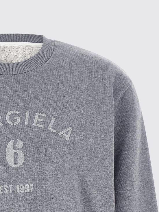 26FW MM6 메종마르지엘라 스웨터 S62GU0154S253378 53M Grey - MM6 MAISON MARGIELA