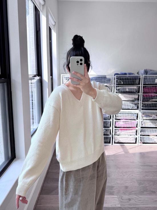  르 본 숍 스웨터 르봉숍 애비 코튼 브이넥  내추럴 - LE BON SHOPPE