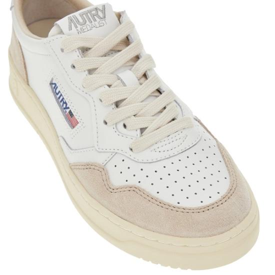 26FW 오트리 메달리스트 로우 레더 스니커즈 AULWLS33 White - AUTRY