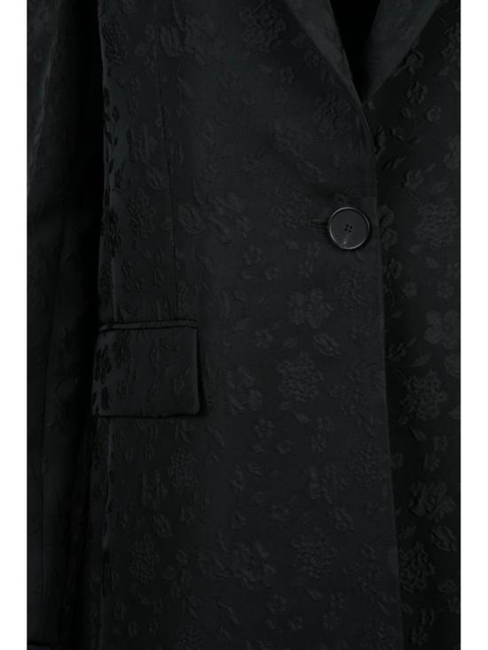 25FW 랑방 코트 우아한 버튼 여밈과 꽃무늬 자카드 패턴이 돋보이는 짧은 블랙 - LANVIN