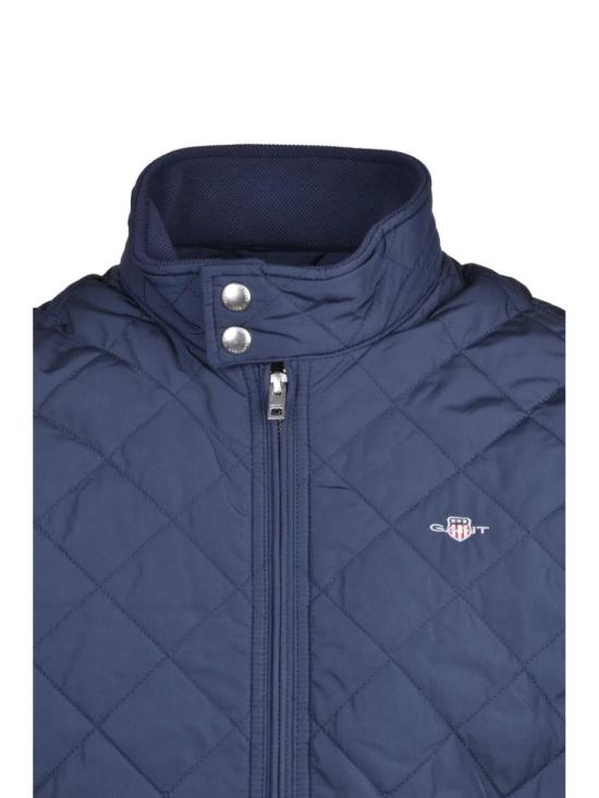 25FW 간트 베스트 다이아몬드 패턴 퀼팅 방풍 조끼 (재활용 폴리에스터 소재) - GANT