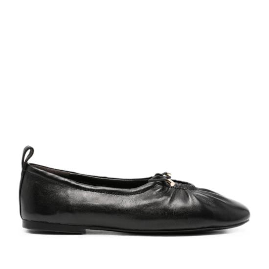 26SS 아드리아나 페레티 플랫 슈즈 AF6039 26119BLK Black