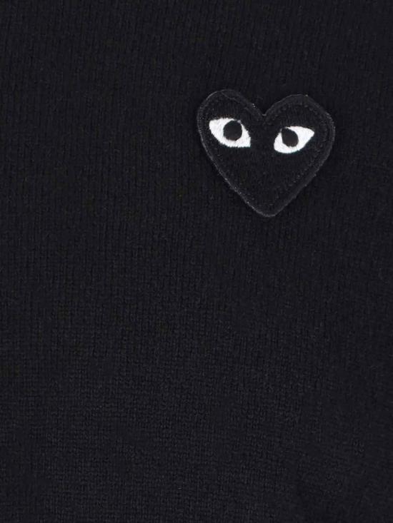 26FW 꼼데가르송 플레이 블랙 하트 브이넥 스웨터 AX N018 051 BLACK - COMME DES GARCONS