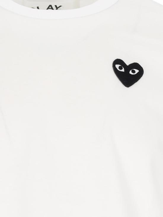 26FW 꼼데가르송 블랙하트 와펜 긴팔 티셔츠 AX T120 051 White - COMME DES GARCONS