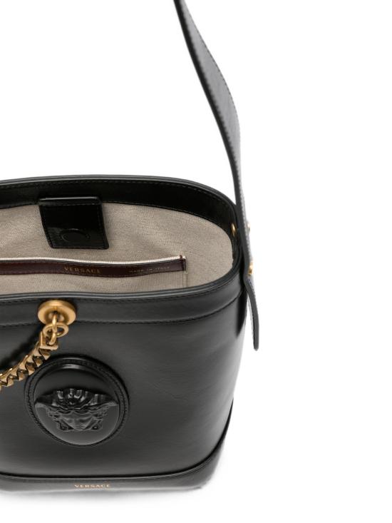 26FW 베르사체 크로스백 10260481A19197 1B55J BLACK - VERSACE