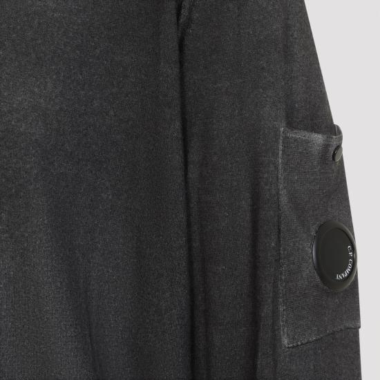 26FW 씨피 컴퍼니 스웨터 21CMKN046A003247S R90 BLACK - C.P. COMPANY