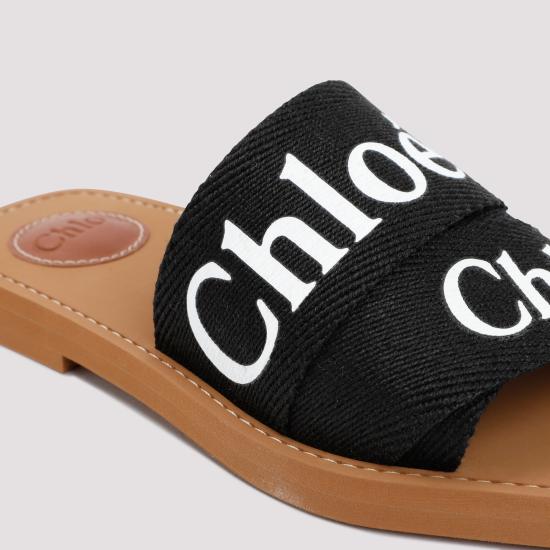 26SS 끌로에 우디 플랫 뮬 CHC22U188Z3001 BLACK - CHLOE