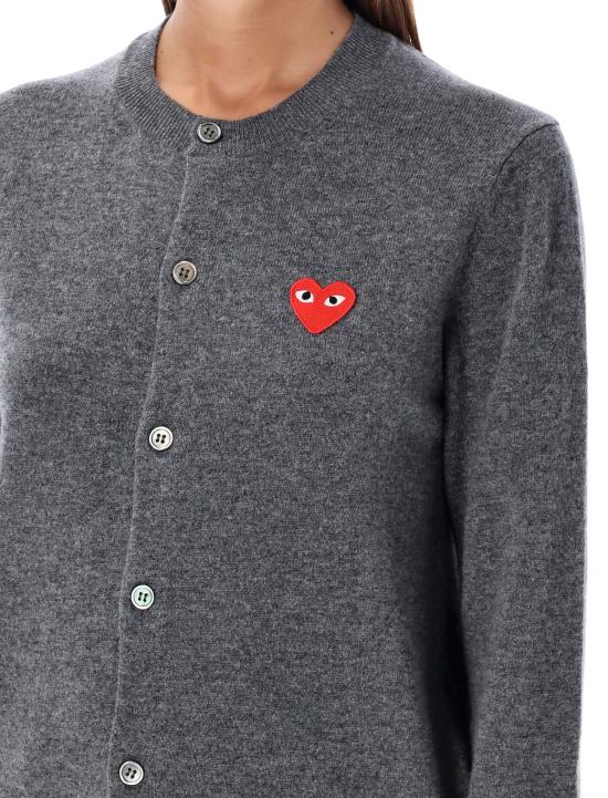 26FW 꼼데가르송 플레이 레드 하트 니트 가디건 AXN007051 3 GREY - COMME DES GARCONS