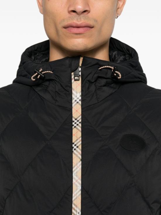 26FW 버버리 숏패딩 8130335A1189 Black - BURBERRY