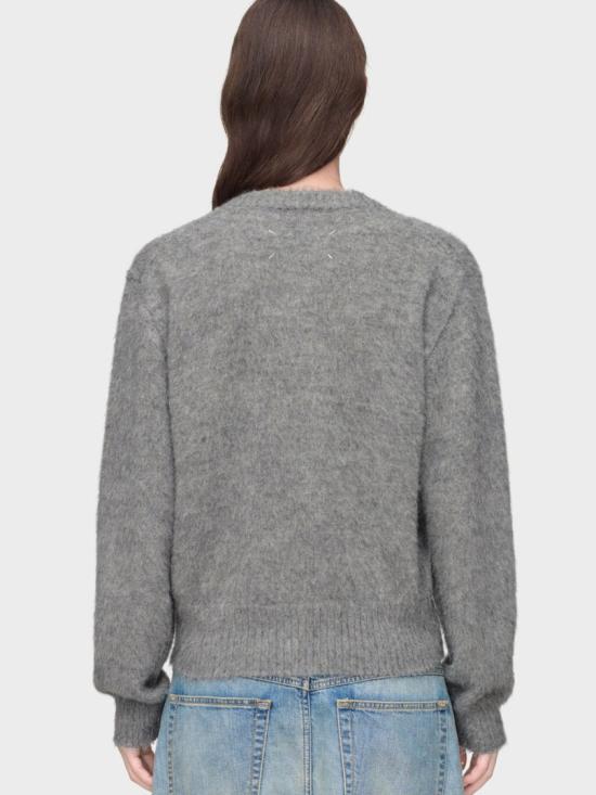 26FW 마르지엘라 플라워 울 V넥 스웨터 플라워 울 V넥 스웨터 S51HN0013M13322001J Grey - MAISON MARGIELA
