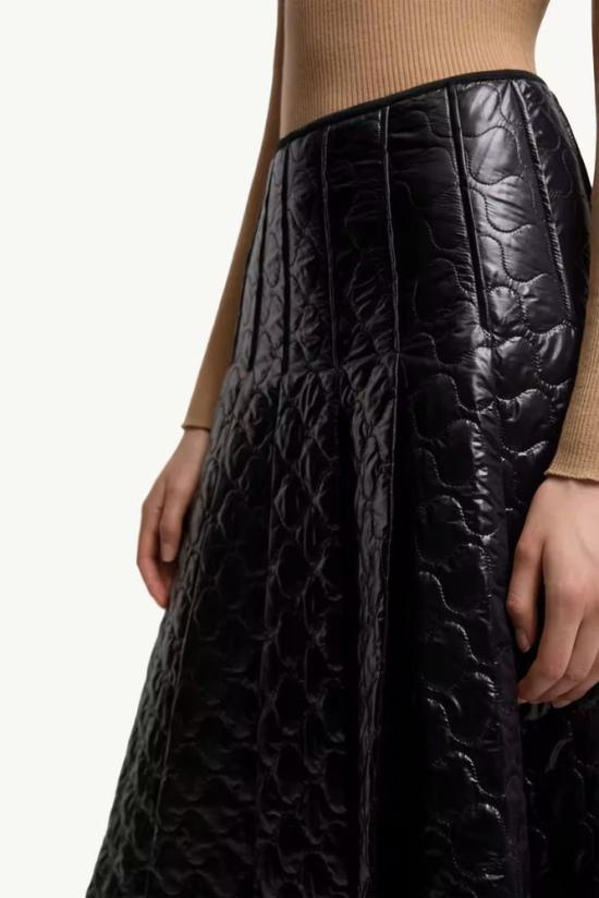 25FW 몽클레어 스커트 MASTER ULT 007467 NOIR 40 BLACK - MONCLER