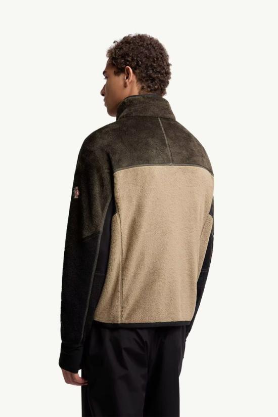  몽클레어 긴팔 티셔츠 MASTER ULT 006896 IMPRIME M OLIVE - MONCLER