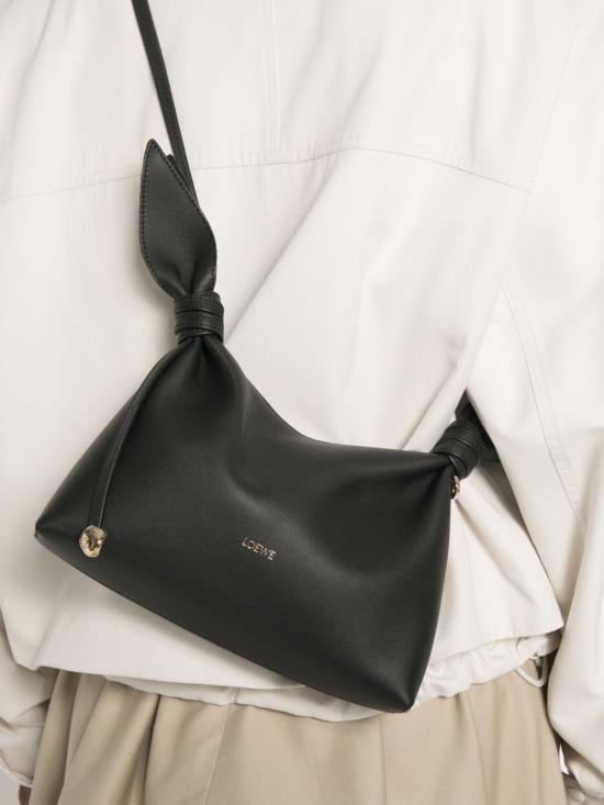 26FW 로에베 미니 스카프 가죽 숄더백 미니 스카프 가죽 숄더백 ABNYUNNX01 1100 - LOEWE