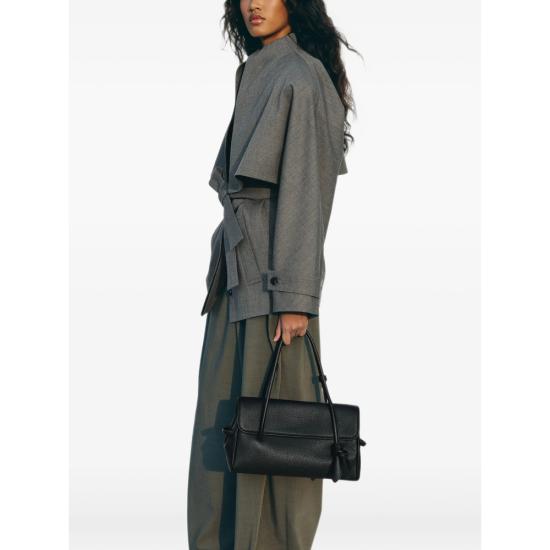 26FW 자크뮈스 숄더백 BAW00467 AC03A03 990 BLACK - JACQUEMUS